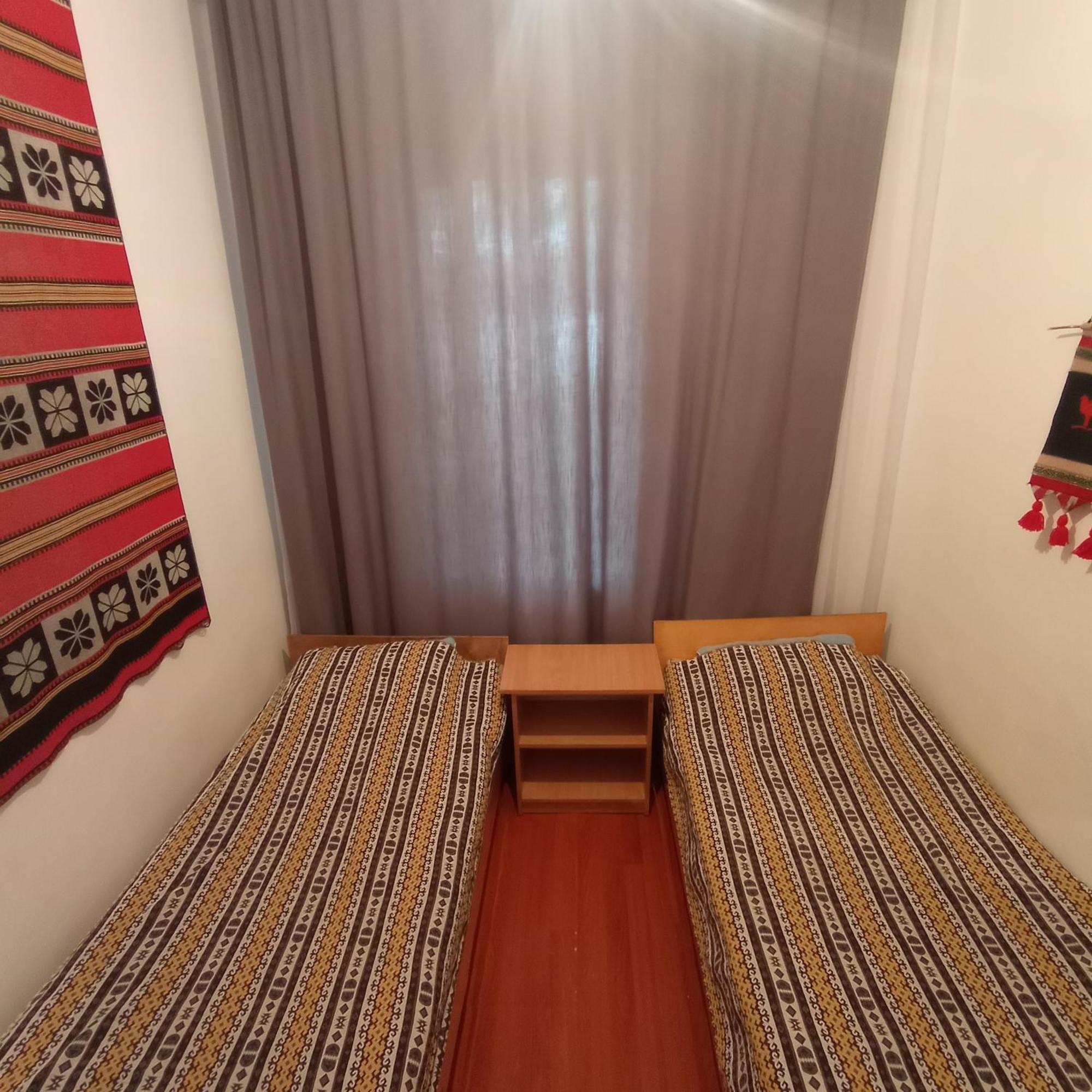 KGB Home Hostel Bisjkek Buitenkant foto