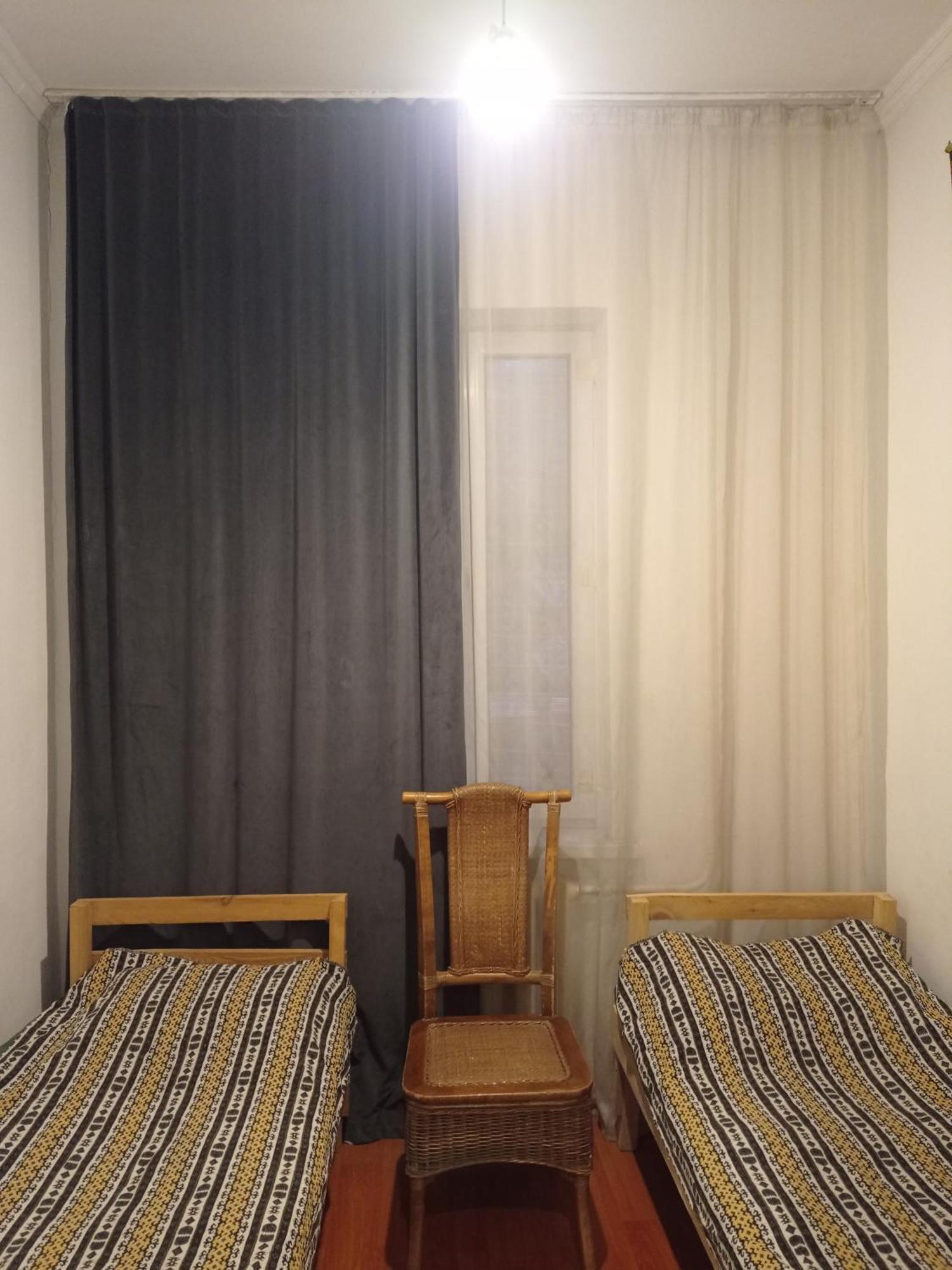 KGB Home Hostel Bisjkek Buitenkant foto