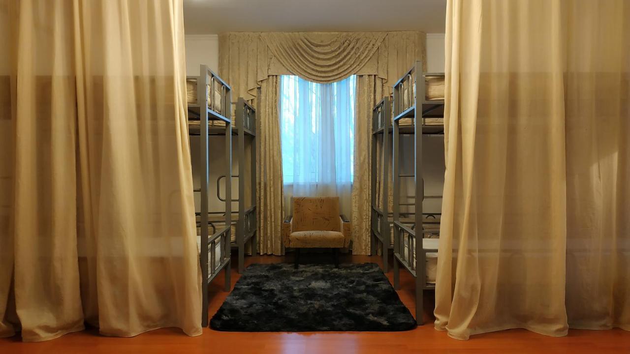 KGB Home Hostel Bisjkek Buitenkant foto