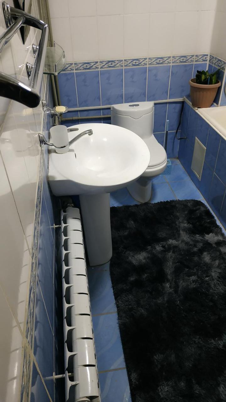 KGB Home Hostel Bisjkek Buitenkant foto